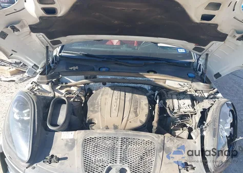 2021 Porsche Macan z USA, uszkodzony, nr VIN WP1AA2A50MLB06104